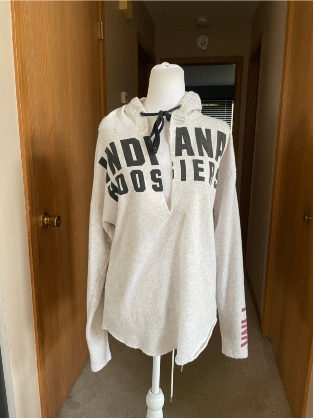 Women's Victoria's Secret PINK Indiana Hoosiers Hoodie Grey Size S